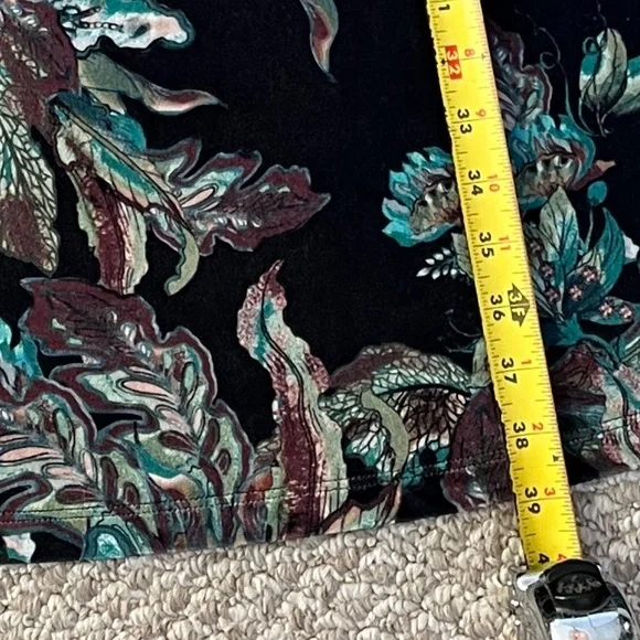 New with tags - Yesta Velour Midi Dress. Size 14 - Picture 9 of 12